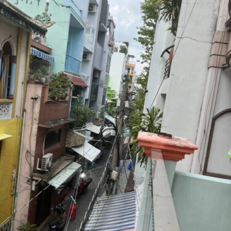 Nhà sát mặt tiền kinh doanh , Ngô Quyền quận 10 , 4 tầng 47m2 , Sổ Vuông Hoàn Công Đủ , dưới 10