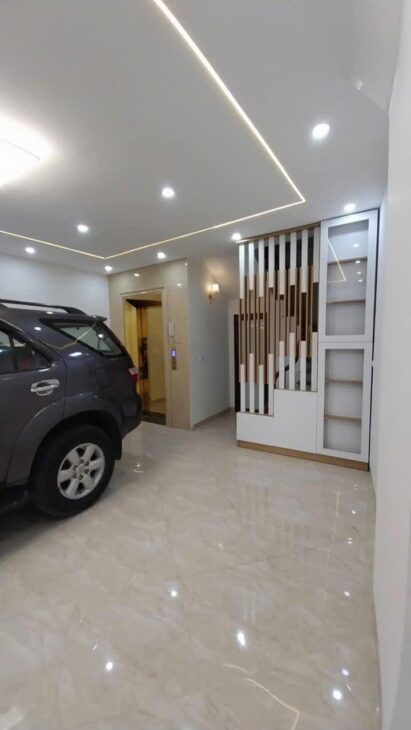 Bán nhà Trại Cá – Hai Bà Trưng, 45m2, nhà đẹp, thang máy giá cực sốc 11,9 tỷ