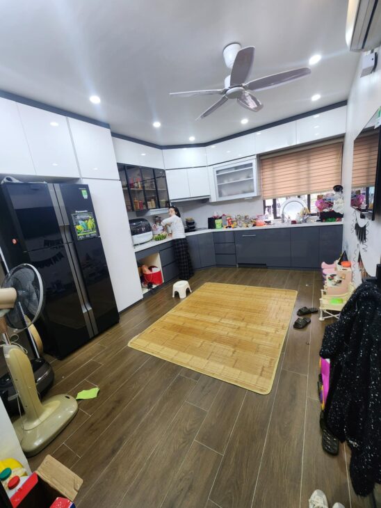 BÁN NHÀ PHỐ YÊN LẠC – 57M² x 5 TẦNG THANG MÁY – Ô TÔ VÀO NHÀ – SỔ ĐỎ CHÍNH CHỦ – GIÁ CHỈ 18.8 TỶ