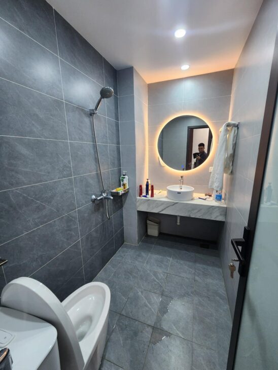 BÁN NHÀ PHỐ YÊN LẠC – 57M² x 5 TẦNG THANG MÁY – Ô TÔ VÀO NHÀ – SỔ ĐỎ CHÍNH CHỦ – GIÁ CHỈ 18.8 TỶ