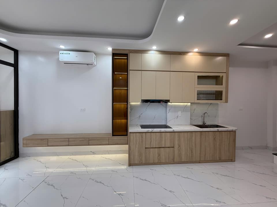 BÁN NHÀ ĐẸP PHÂN LÔ BÁT KHỐI GIA LÂM 4 TẦNG, Ô TÔ ĐỖ CỬA GIÁ 5,95 TỶ