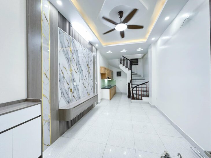THANH TRÌ – NHÀ 5 TẦNG HIỆN ĐẠI, FULL NỘI THẤT, Ô TÔ ĐỖ CỬA