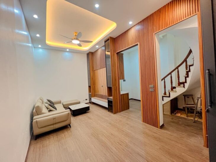 Bán nhà phố Lạc Trung – Hai Bà Trưng, 37m2 ở ngay giá chỉ 6,79 tỷ