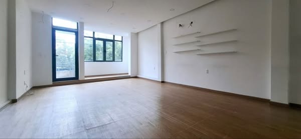 Mặt tiền kinh doanh 168m2-Nguyễn Tri Phương – Giá chỉ 14,8 tỷ.