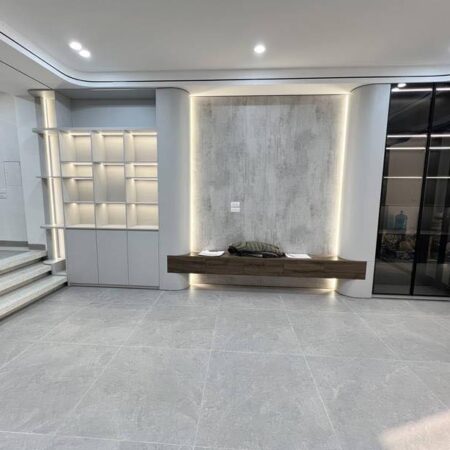 BÁN NHÀ ĐÀM QUANG TRUNG – NHÀ MỚI 6 TẦNG – THANG MÁY – CÁCH PHỐ 20M – GẦN AEON MALL LONG BIÊN