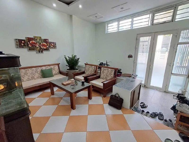 BÁN NHÀ PHỐ HOÀNG NHƯ TIẾP – Ô TÔ VÀO NHÀ – KINH DOANH TỐT – ĐỐI DIỆN NHÀ VĂN HÓA – NGÕ THÔNG SANG