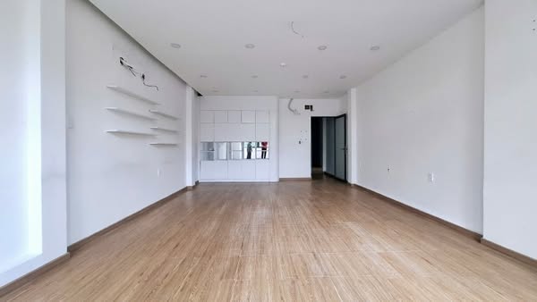 Mặt tiền kinh doanh 168m2-Nguyễn Tri Phương – Giá chỉ 14,8 tỷ.