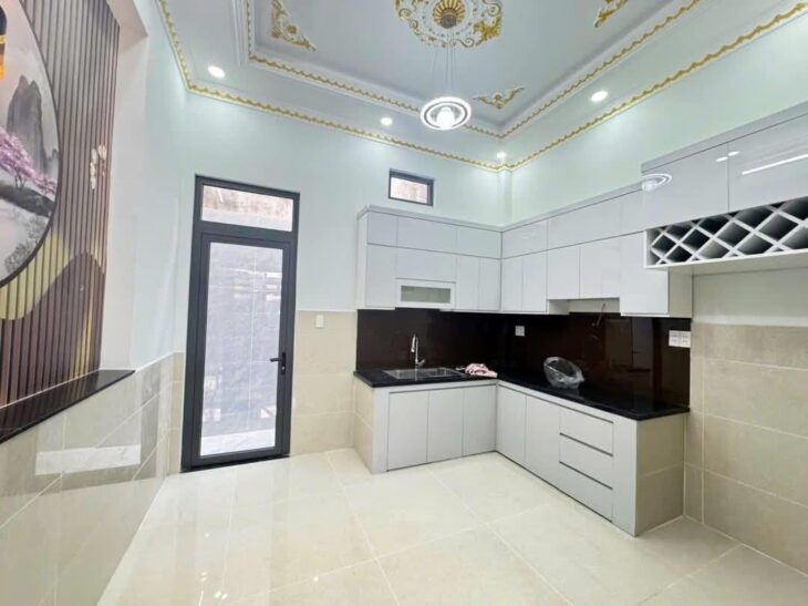 Siêu phẩm NHÀ 3 LẦU Sang – Xịn – Mịn thiết kế hiện đại, cách đường Lò Lu chỉ 50m