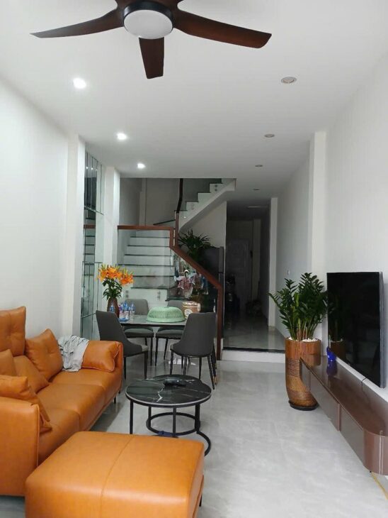 NHÀ ĐẸP XÂY MỚI – Ô TÔ TRÁNH – VÀO NHÀ – THANG MÁY – FULL NỘI THẤT – THẠCH BÀN