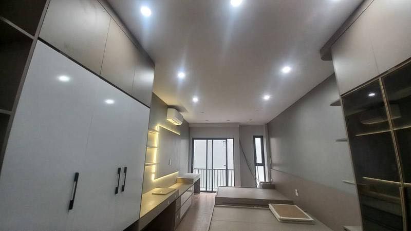 NHÀ ĐẸP BỒ ĐỀ – THANG MÁY – NỘI THẤT XỊN – TRUNG TÂM – NGÕ Ô TÔ VÀO NHÀ