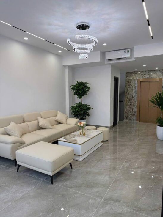 NHÀ ĐẸP NGỌC THỤY – 7 TẦNG THANG MÁY – Ô TÔ 7 CHỖ VÀO NHÀ – FULL NỘI THẤT – NGÕ ĐẸP NHẤT KHU VỰC