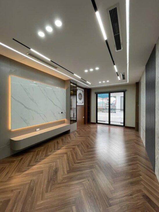 BÁN NHÀ 7 TẦNG THANG MÁY – NGÕ 10M — NGUYỄN VĂN CỪ – LONG BIÊN