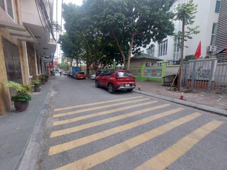 BÁN NHÀ 7 TẦNG THANG MÁY – NGÕ 10M — NGUYỄN VĂN CỪ – LONG BIÊN