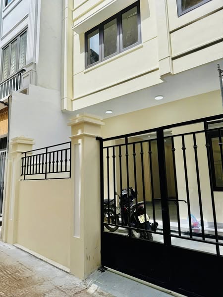Bán Nhà Phố Thụy Khuê, Quận Tây Hồ, 60M, 5 Tầng, Mặt Tiền 5,8m , Gía Chỉ 14,7 tỷ