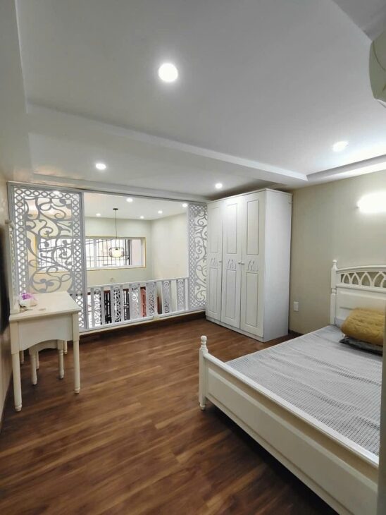 Hiếm! Bán nhà Trương Định 50m2.MTx5m gần phố, gần ô tô, tặng full nội thất
