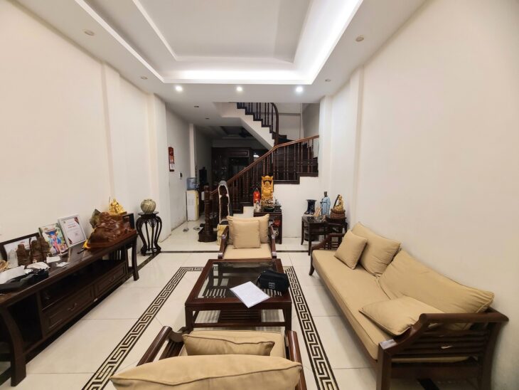 BÁN NHÀ PHÂN LÔ NGUYỄN TUÂN – GARA Ô TÔ – 56M2 – 4.2M MT – 21 TỶ