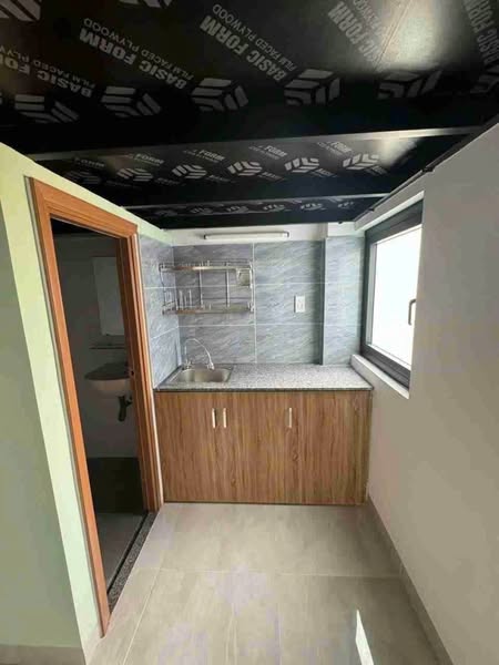 Tòa căn hộ 3 tầng -Gần ĐH Kinh Tế – Doanh thu 24 triệu tháng – Giá chỉ 6,8 tỷ