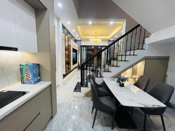 BÁN NHÀ ĐẸP BÙI XƯƠNG TRẠCH 4 TẦNG, FULL NỘI THẤT, GẦN PHỐ GIÁ 9,3 TỶ