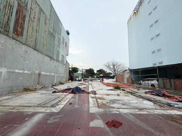 Lô đất 390m2,ngang 15m -View biển vịnh Đà Nẵng -Nguyễn Tất Thành -Giá chỉ 32,950 tỷ