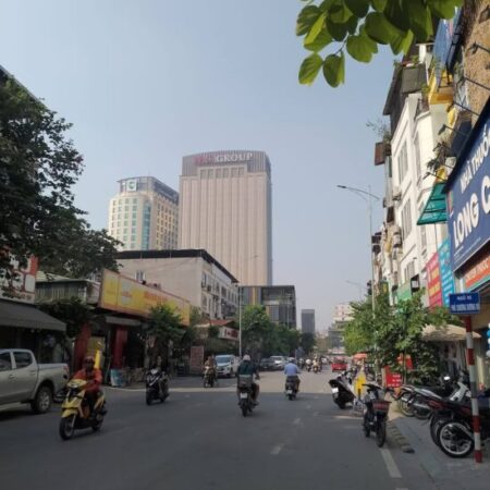 CĂN HỘ CAO CẤP – HOÀN KIẾM HÓT HÍT – HAI THOÁNG TRƯỚC SAU – MẶT PHỐ THỨ CẤP – DÒNG TIỀN ỔN ĐỊNH –