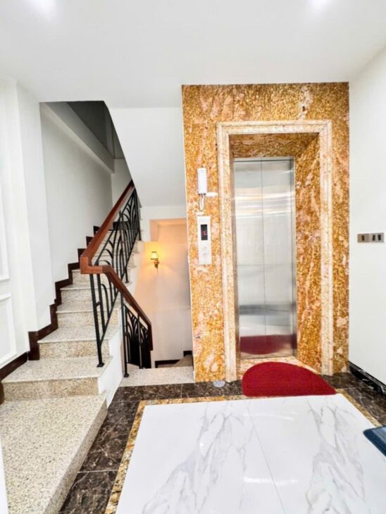 SIÊU PHẨM PHÂN LÔ CẦU GIẤY – Ô TÔ TRÁNH – NGÕ THÔNG VỈA HÈ – NHÀ MỚI – CỰC HIẾM NHÀ BÁN 0965549363