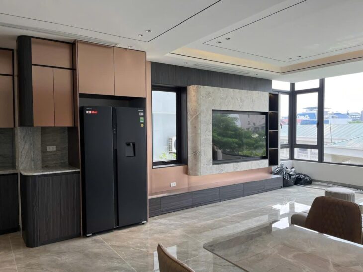 Siêu phẩm Ngọc Thuỵ, 65m x 7 tầng, mặt tiền 6.5m, gara 2 ôtô, thang máy, full nội thất