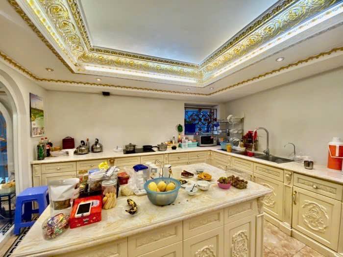 BÁN NHÀ XÃ ĐÀN????DT 48M2????MT 11.5M????12.2 TỶ????NGÕ Ô TÔ DỪNG ĐỖ NGÀY ĐÊM????