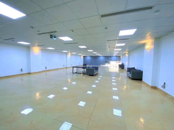 TÒA BUILDING MẶT PHỐ NGUYỄN KHÁNH TOÀN, PHÙNG CHÍ KIẾN, DT 251.5M2, MỚI TINH 7 TẦNG NỔI, TUM, HẦM.