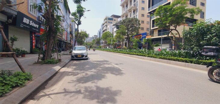 Bán nhà mặt phố Lạc Long Quân vỉa hè , kinh doanh, thang máy ,view Hồ Tây 65m 7tầng MT 6m 45tỷ