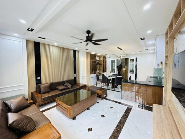 BÁN NHÀ HOÀNG QUỐC VIỆT – PHÂN LÔ Ô TÔ TRÁNH – THANG MÁY – TẶNG NỘI THẤT 52 M 6T 25.5TỶ