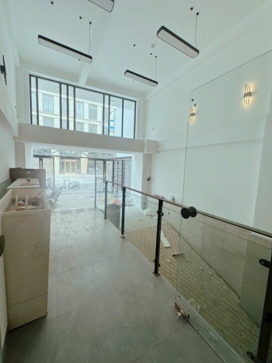 BÁN NHÀ MẶT TIỀN PHÚ NHUẬN-SÁT BÊN KHÁCH SẠN TÂN SƠN NHẤT- TÒA BUILDING -7 TẦNG CÓ HẦM THÔNG SÀN –