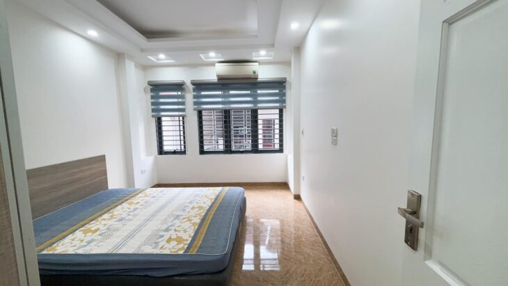 Nhà phố Đội Nhân, Ba Đình, oto tránh ba gác, nhà mới 5 tầng, 12.8 tỷ