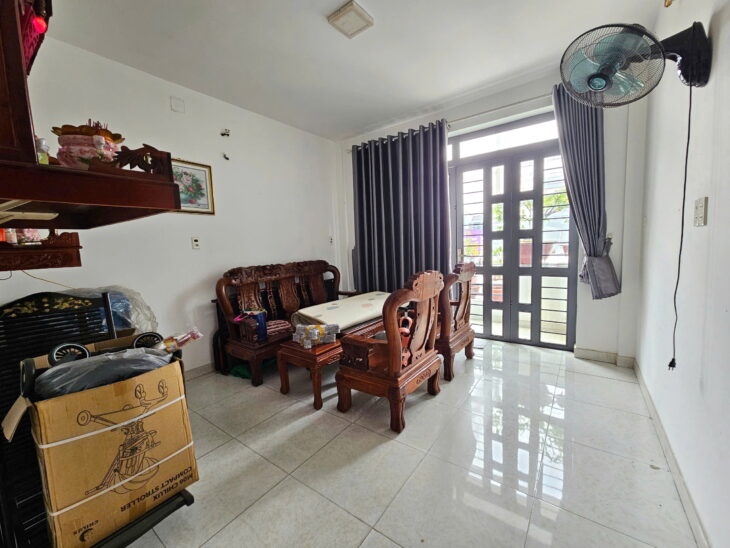 Bán nhà 4 tầng mặt tiền đường QL50, Giá 9.5 Tỷ