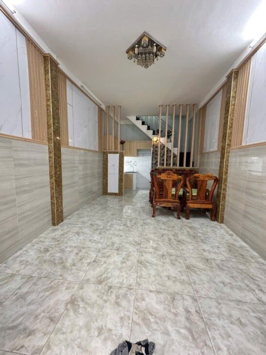 LẠC LONG QUẬN 32M2 HẺM CHUẨN 3M THÔNG THOÁNG NHÀ 2 TẦNG CHỈ 3.8 TỶ THƯƠNG LƯỢNG