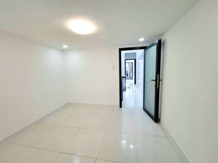 NHÀ ĐẸP 3 TẦNG TRẦN VĂN QUANG, TÂN BÌNH SÁT VÁCH QUẬN 10, 45M2, VUÔNG NỞ HẬU TÀI LỘC, Ô TÔ SÁT NHÀ