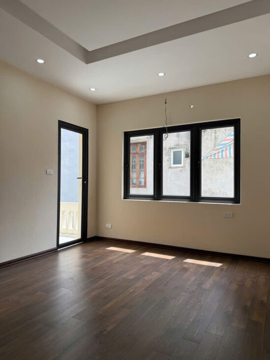 BÁN NHÀ HOÀNG QUỐC VIỆT, CẦU GIẤY, 5 TẤNG, 54M, 10 TỶ 800, 3 MẶT THOÁNG