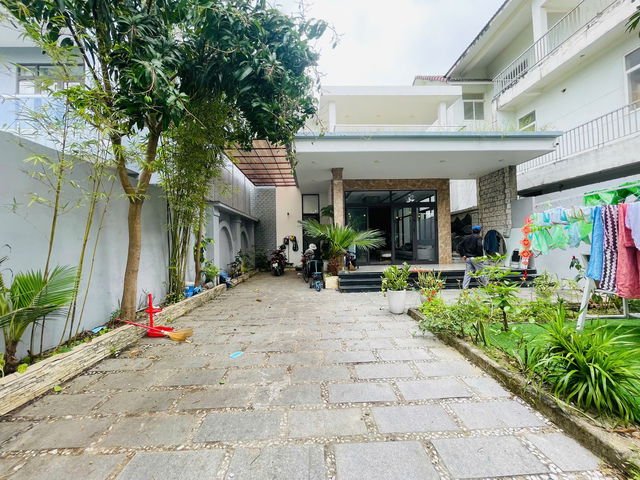 BÁN BIỆT THỰ 2 TẦNG, DT250M2 – KHU ĐÔ THỊ GOLDEN HILL, CẠNH NGUYỄN TẤT THÀNH – CHỈ 6.25 TỶ