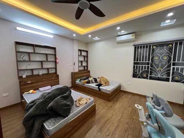 Bán nhà phố Đặng Tiến Đông, Đống Đa, diện tích 38m2, 5 tầng giá chỉ 8.9 tỷ