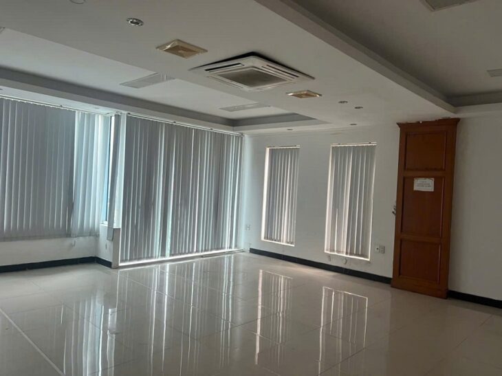 CHÍNH CHỦ CẦN BÁN NHÀ 4 TẦNG TẠI MẶT PHỐ MÊ LINH- LIÊN BẢO- VĨNH YÊN- VĨNH PHÚC