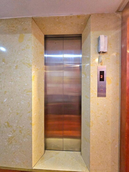 BÁN GẤP NHÀ RIÊNG , DÂN CƯ ĐÔNG ĐÚC , KINH DOANH ĐỈNH, THANG MÁY 56M2 X 6T X 4MT TẠI VÕ THỊ SÁU ,