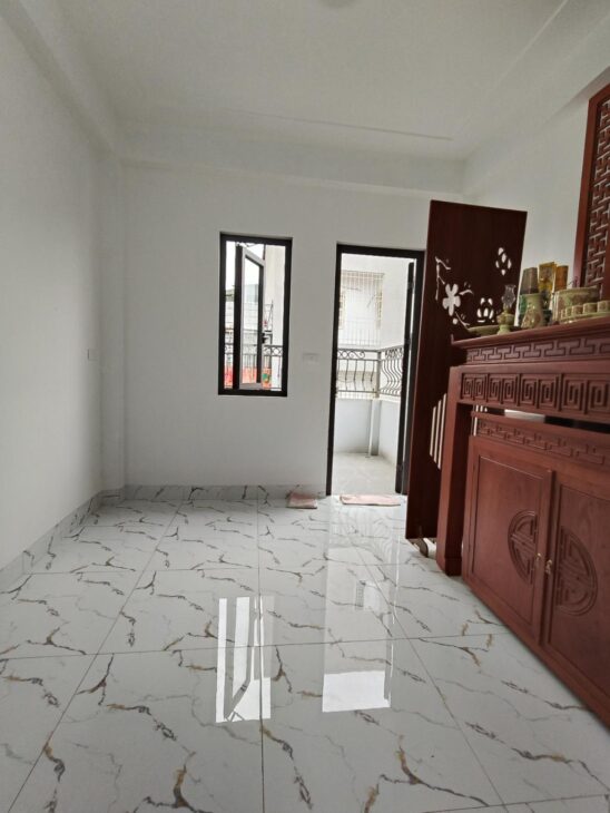 395- Bán nhà Kim Giang, Thanh Trì, ô tô đỗ cửa(VF3), chờ thang máy, sổ vuông đẹp, 31m2, 7.35 tỷ(CTL)