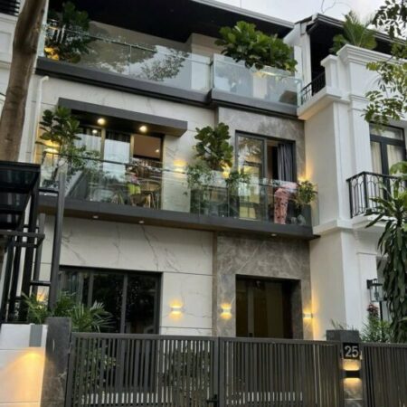 SIÊU PHẨM NHÀ PHÂN LÔ CÁN BỘ HOÀNG QUỐC VIỆT, CẦU GIẤY, MẶT TIỀN 6.8M, 4 TẦNG, 35 TỶ