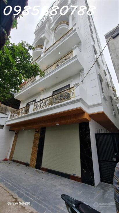 Bán nhả 7 tầng thang máy nhập nội thất mới tại Phú Thượng Tây Hồ giá chỉ hơn 11 tỷ