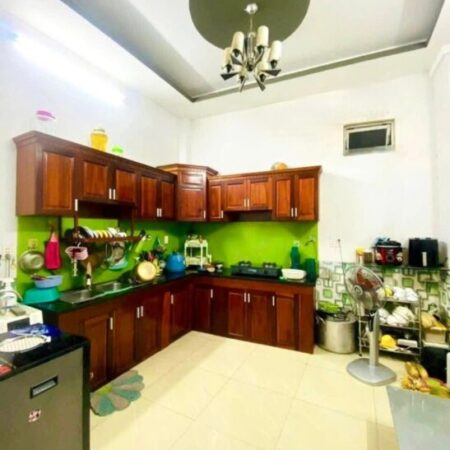 Bán nhà MẶT TIỀN Kinh Doanh chỉ hơn 4 đồng,Đông Hòa,GIÁ QUÁ RẺ Bán nhà MẶT TIỀN Kinh Doanh chỉ hơn 4 đồng,Đông Hòa,GIÁ QUÁ RẺ