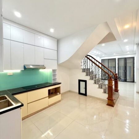 NHÀ ĐẸP BÁN GẤP – TRẦN CUNG – NGÕ ĐẸP, Ô TÔ ĐỖ CỬA, MUA LÀ Ở NGAY 48M2 – 10.7 TỶ