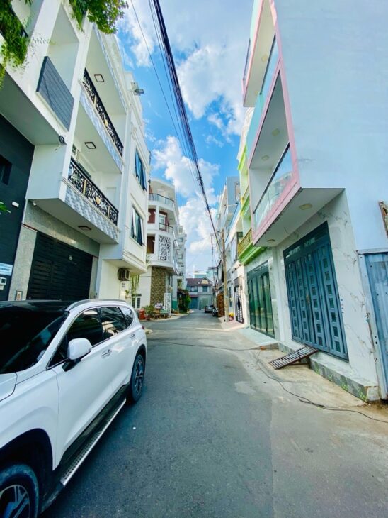 LVQ28- NHÀ 4 TẦNG LÊ VĂN QUỚI- HẺM XE HƠI THÔNG- 104M2- CHỈ 7.X TỶ- NGANG 6M VUÔNG A4