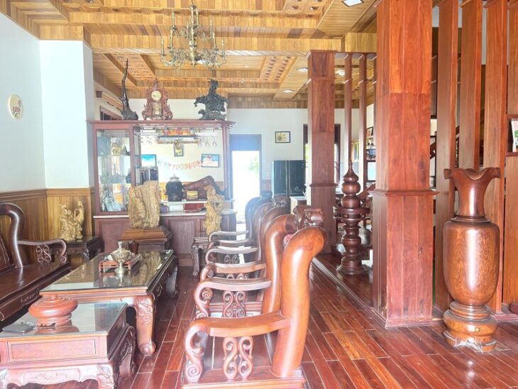 Dĩ An – Biệt thự đơn lập siêu đẹp – Full gỗ quý – 530m² – Giá 23 tỷ – NH định giá 25 tỷ