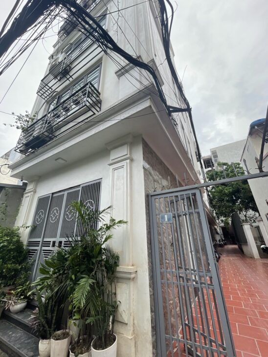 Bán Nhà Ngõ 521 An Dương Vương – Ô Tô Đỗ Cửa – 3 Mặt Thoáng -42m2x5 tầng