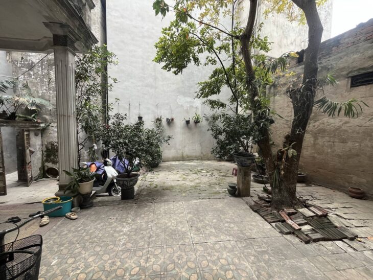 BÁN ĐÁT TẶNG NHÀ , DƯƠNG VĂN BÉ , HAI BÀ TRƯNG , KINH DOANH ĐỈNH , DÂN CƯ ĐÔNG ĐÚC , DT 155M2 X 2T