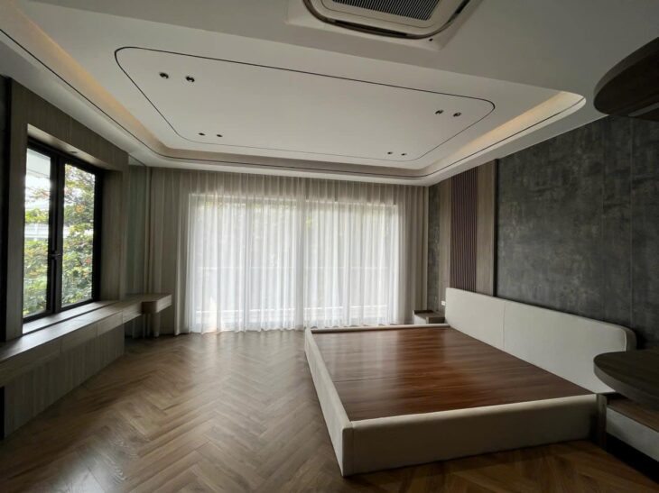 Siêu phẩm Ngọc Thuỵ, 65m x 7 tầng, mặt tiền 6.5m, gara 2 ôtô, thang máy, full nội thất